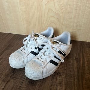 Adidas superstar shoes